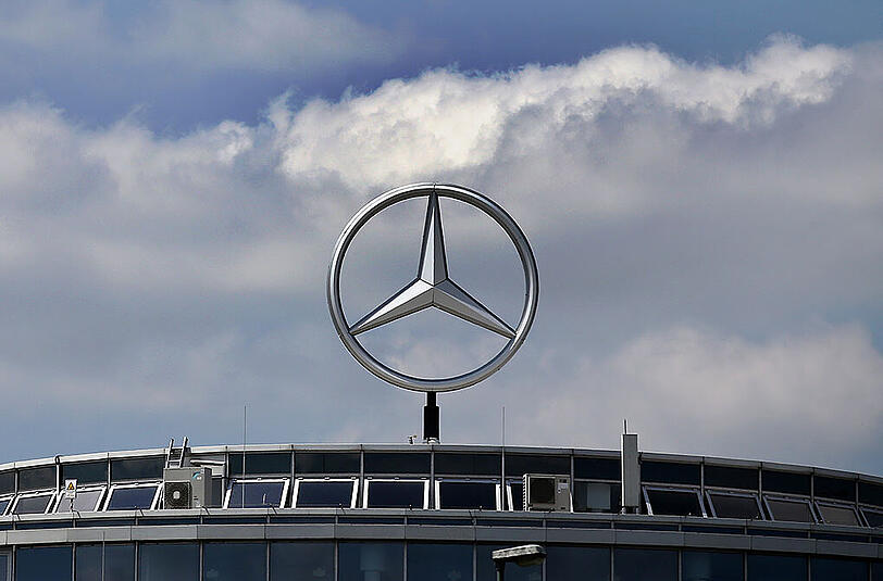 In der ersten Jahreshälfte hat Daimler knapp 900 000 Autos der Marke Mercedes-Benz verkauft.