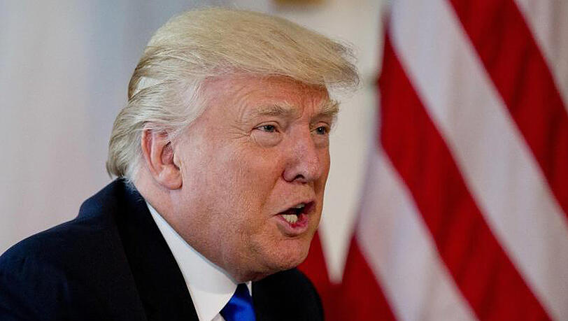 Der von US-Präsident Trump verhängte Einreisestopp hatte für erhebliches Durcheinander und Proteste in aller Welt gesorgt. Der von US-Präsident Trump verhängte Einreisestopp hatte für erhebliches Durcheinander und Proteste in aller Welt gesorgt.