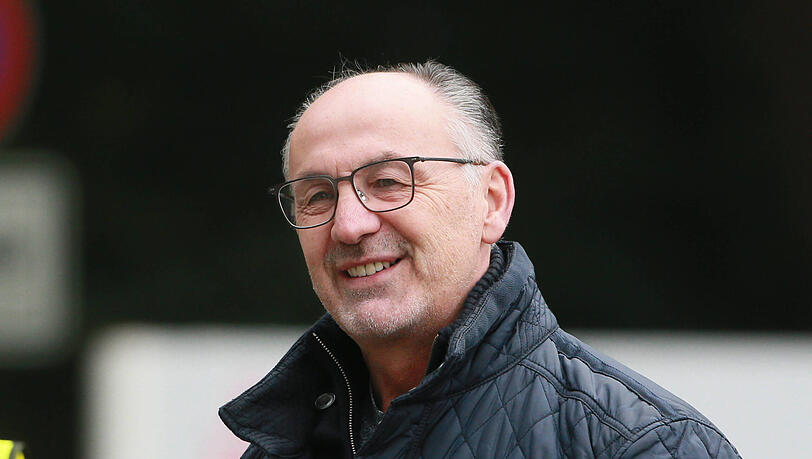 Jürgen Kohler wurde mit der deutschen Nationalmannschaft 1990 Weltmeister. Jürgen Kohler wurde mit der deutschen Nationalmannschaft 1990 Weltmeister.