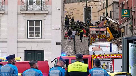 Zeugen sprachen von einem lauten Knall.