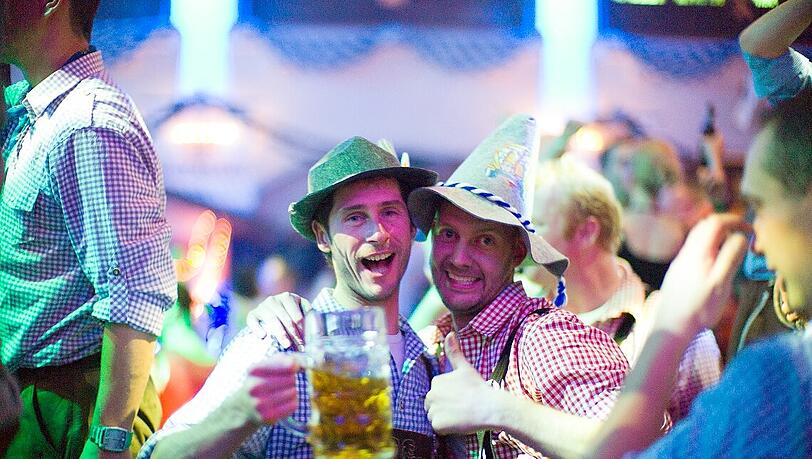 Das "Wiesn-Zelt am Stiglmaierplatz": Die besten Bilder.