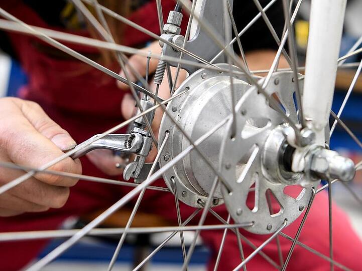 Fahrradwerstätten sollen weiterhin ihre Dienstleistung zur Verfügung stellen.