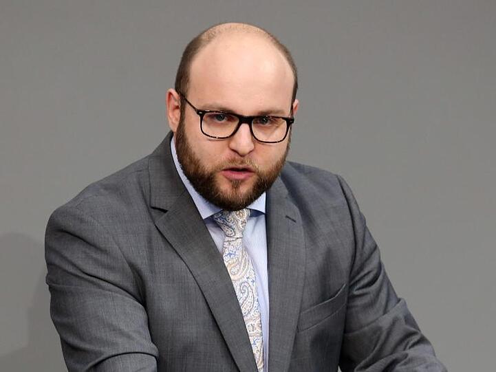 Markus Frohnmaier (AfD) sieht in den Vorwürfen eine "völlig enthemmte Hetzkampagne gegen die AfD und auch mich".