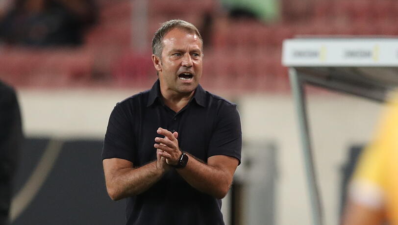 "Wir sind absolut happy mit dem, was bei uns gerade passiert", sagt der neue Bundestrainer Hansi Flick, der fordert, dass seine Spieler die Leistung vom 6:0 gegen Armenien in Island wieder bestätigen.