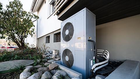 Laut bisheriger Pläne muss vom nächsten Jahr an jede neueingebaute Heizung zu mindestens 65 Prozent mit Öko-Energie betrieben werden.