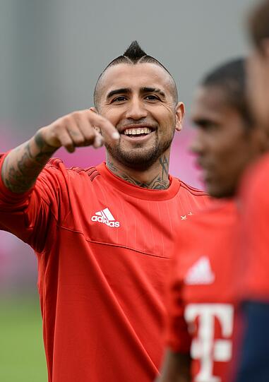 Arturo Vidal bei seinem ersten Training mit dem FC Bayern.
