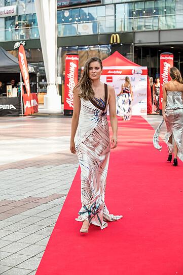 Sophie Hanisch Schöne Münchnerin Flughafen 2018
