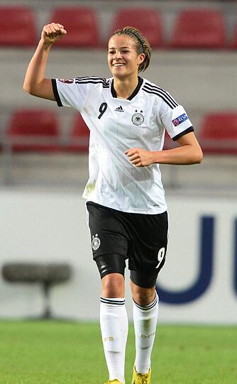 DIE JUNGEN WILDEN: Lena Lotzen (19/Angriff/10): Noch eine vielversprechende Bayern-Spielerin für die Stammelf. Hat bis zum 16. Lebensjahr nur mit Jungs zusammengespielt. &bdquo;Ich habe durchgezogen, die haben durchgezogen &ndash; kein Problem.&ldquo; Soll auf dem Flügel für Wirbel sorgen.