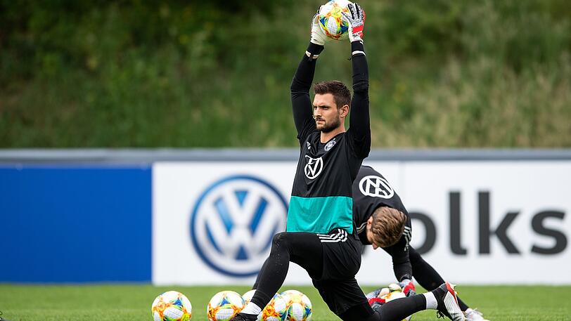 Torhüter Sven Ulreich trainiert mit der Nationalmannschaft im Stadion De Koel.