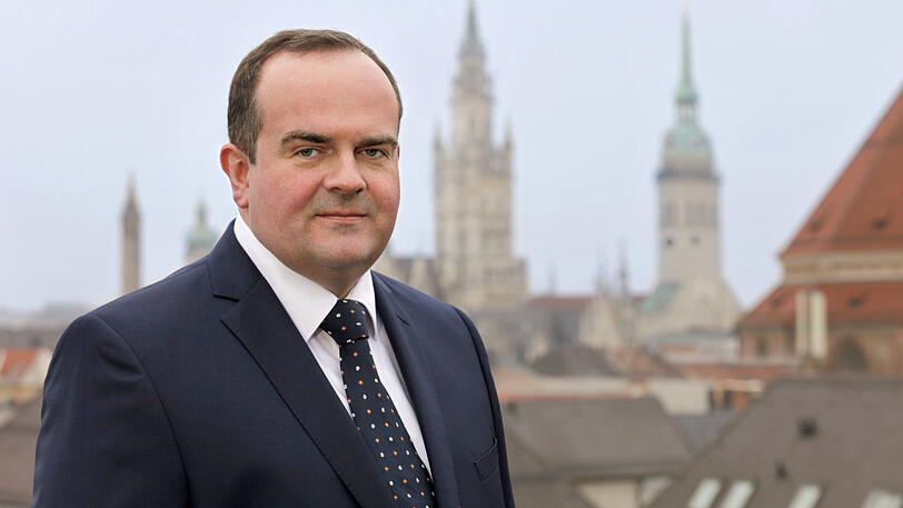 Hat künftig beim Oktoberfest das Sagen: Münchens neuer Wirtschaftsreferent Clemens Baumgärtner (CSU).