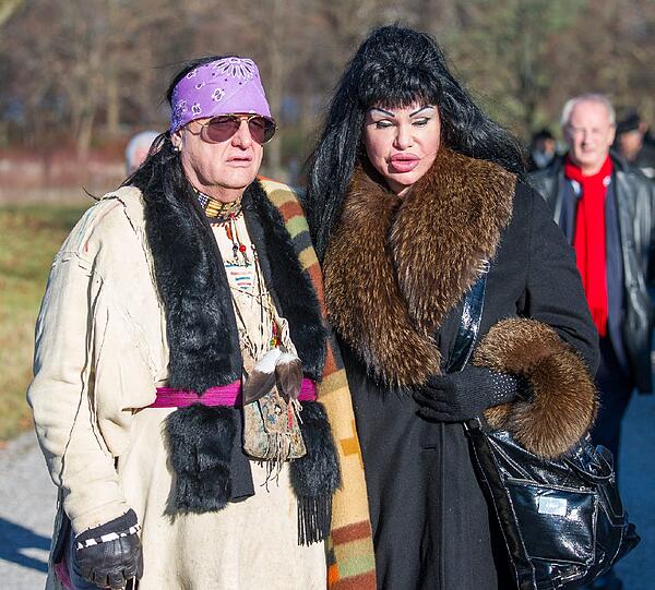 "Isarindianer" Willy Michl mit seiner Frau.