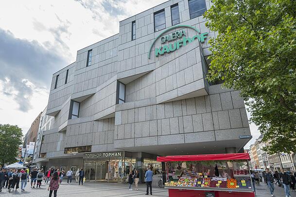 Der Kaufhof am Marienplatz. (Archivbild) Der Kaufhof am Marienplatz. (Archivbild)