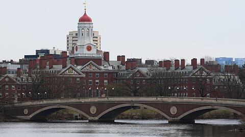 Die Harvard University in Cambridge in der Nähe von Boston (Massachusetts) an der US-Ostküste zählt zu den renommiertesten Hochschulen der Welt. (Archivbild)