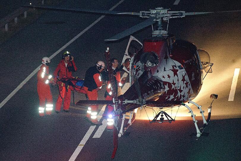 Horror-Crash in Schweiz: Bus-Unfall im Tunnel: 28 Tote - darunter 22 Kinder! - Panorama - Abendzeitung München