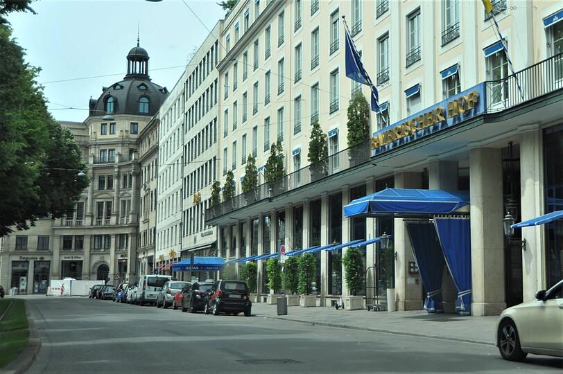 Vielleicht das Luxushotel in München: der Bayerische Hof am Promenadeplatz. (Archivbild)