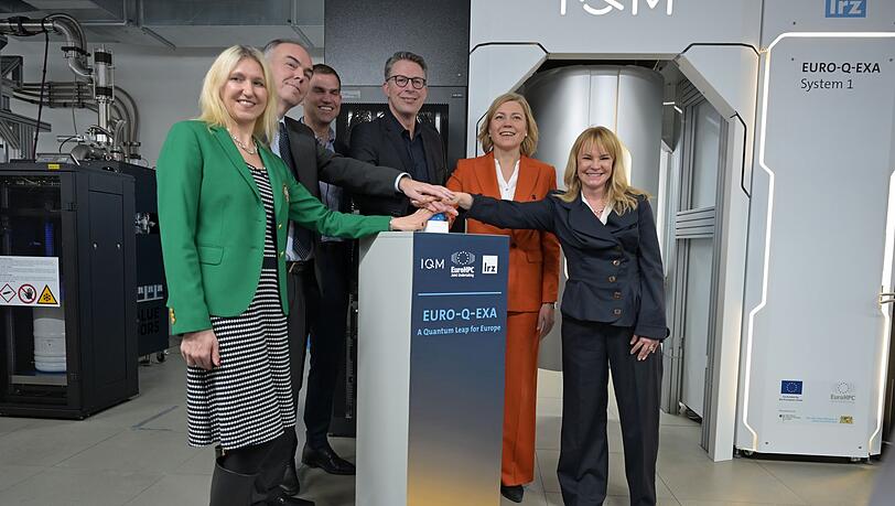 Der Quantencomputer Euro-Q-Exa wird offiziell in Betrieb genommen.