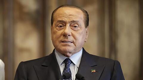 Silvio Berlusconi ist positiv auf das Coronavirus getestet worden.