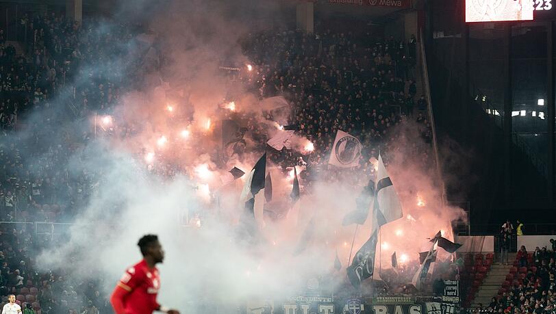 Borussia Mönchengladbach muss eine hohe Geldstrafe zahlen.