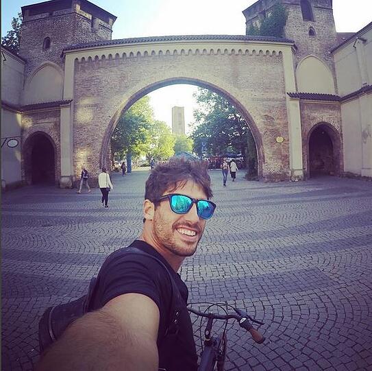 Auf die gleiche Zahl kommt auch Javi Martinez, der sich mit Mats Hummels Platz 12 teilt, aber dabei mehr eigene Beiträge gepostet hat.