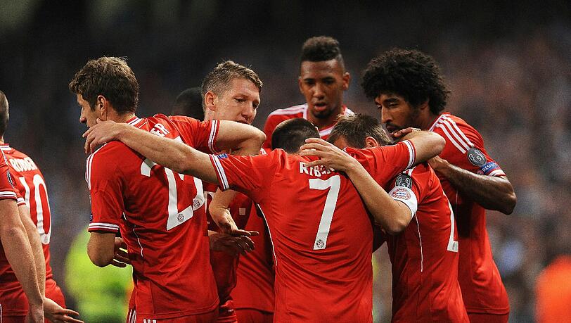 Die Bayern siegen in Manchester. Die Bayern siegen in Manchester.