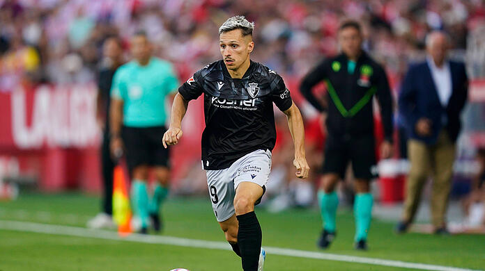 Trumpft im Trikot von Osasuna wieder auf: Bayern-Leihgabe Bryan Zaragoza.