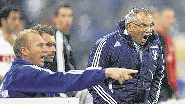 Schalkes Trainerteam (v.l.): Seppo Eichkorn, Bernd Hollerbach und Felix Magath Schalkes Trainerteam (v.l.): Seppo Eichkorn, Bernd Hollerbach und Felix Magath