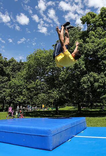 Die Stadtteilwochen sind gestartet. Noch bis zum 20. Juni erleben die Besucher im Hirschgarten und im Viertel die Aktionen - wie hier in der Bildergalerie.