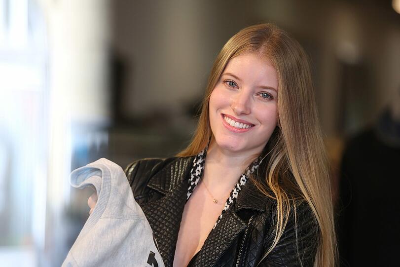 Nina Schmidt.