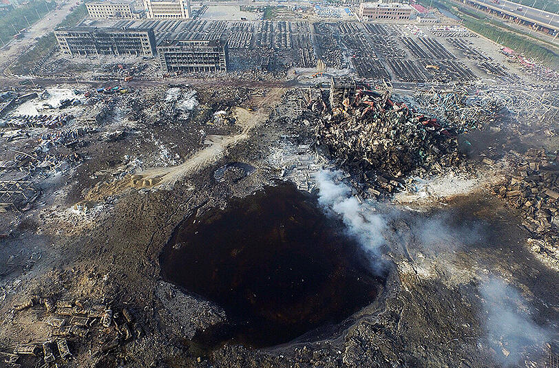 Ein Feuer hatte Tausende Tonnen Chemikalien in Brand gesetzt.