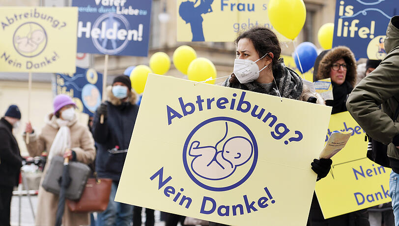 Eine Frau beim "Marsch fürs Leben", einer Demo von Abtreibungsgegnern. (Archivbild)