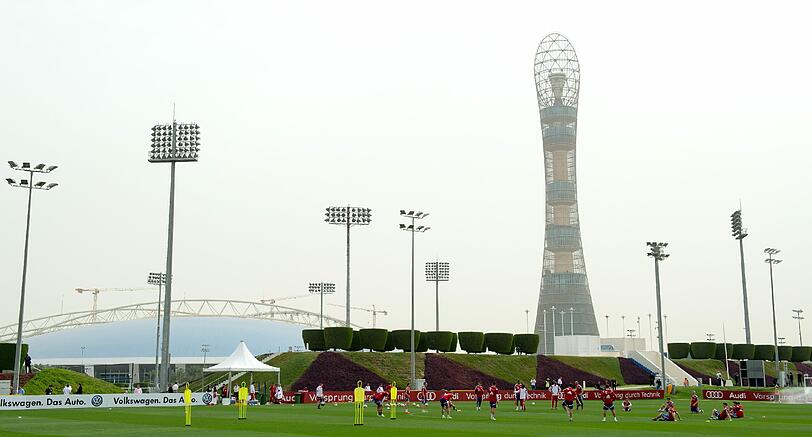 Bilder vom FC Bayern aus dem Trainingslager in Doha.