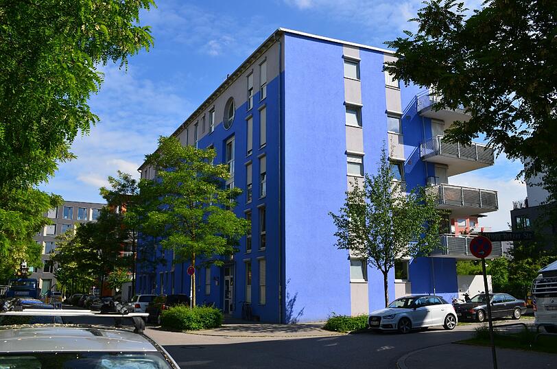 Knallbunte Fassaden in München: Nicht jedem gefällt's. Ein paar Beispiele...