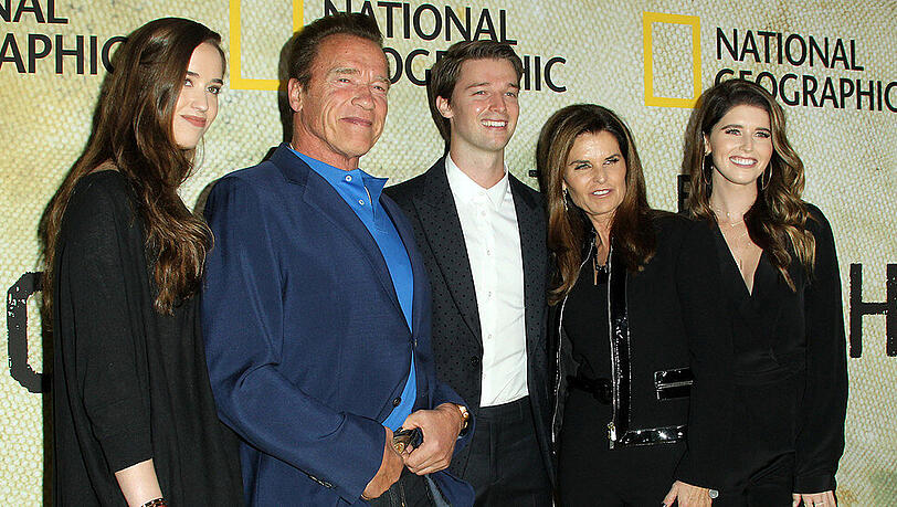 Christina Schwarzenegger, Arnold Schwarzenegger, Patrick Schwarzenegger, Maria Shriver und Katherine Schwarzenegger 2017 auf einer Premiere Christina Schwarzenegger, Arnold Schwarzenegger, Patrick Schwarzenegger, Maria Shriver und Katherine Schwarzenegger 2017 auf einer Premiere