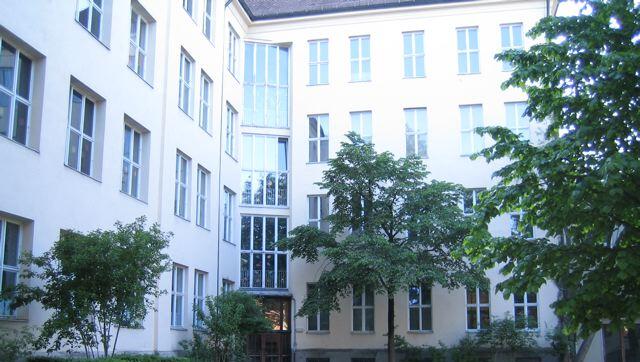 Die Grundschule an der Bergmannstraße. Die Grundschule an der Bergmannstraße.