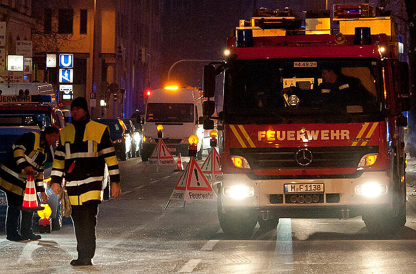 Montagnacht musste die Feuerwehr zu einem Brand nach Sendling ausrücken.