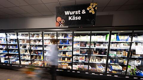 Bei Supermärkten und Discounter mussten Verbraucher in den vergangenen Jahren immer tiefer in die Tasche greifen.