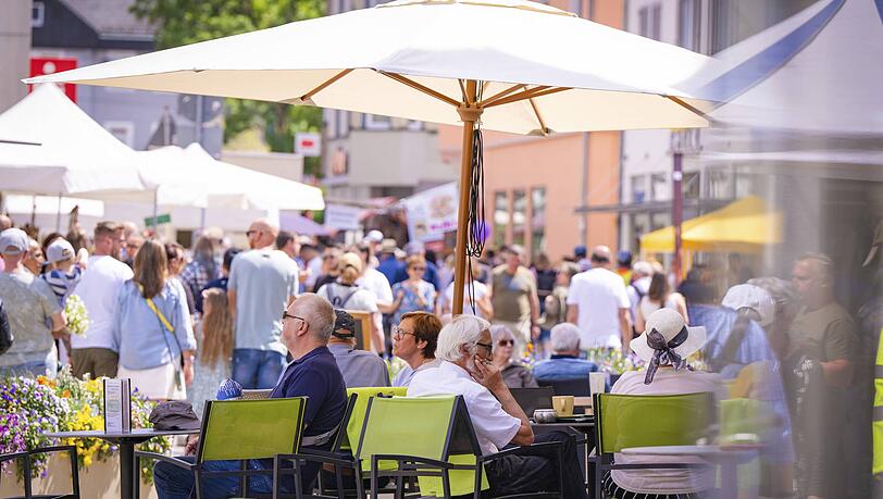 Wie gut geht&rsquo;s uns denn eigentlich? Im Ratgeber der Stiftung Warentest wird auch erl&auml;utert, was dran ist an der Aussage, Deutschland sei ein reiches Land.