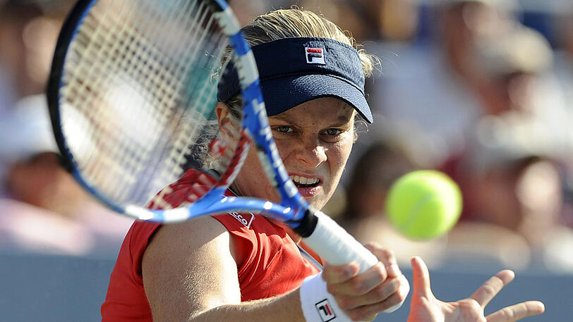 Kim Clijsters: Nach zwei Jahren Pause kehrte die belgische Tennisspielerin 2009 auf den Court zurück. Im Mai 2007 hatte die frühere Weltranglisten-Erste, von Verletzungen geplagt, ihren Rücktritt erklärt und den Basketballspieler Brian Lynch geheiratet.