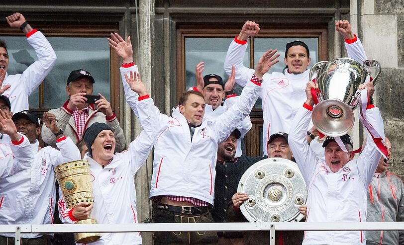 "Mia san Triple". Die Bilder von der Bayern-Siegesfeier am Sonntag.