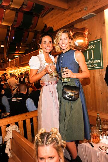 Franca Lehfeldt und Sarah Brandner