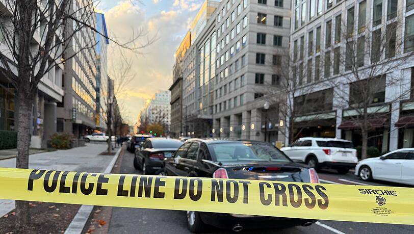 Das FBI teilt mit, dass die Nationalgardisten in einem kritischen Zustand seien.