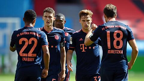 Die Stars des FC Bayern marschieren unaufhaltsam zum achten Titel in Serie.