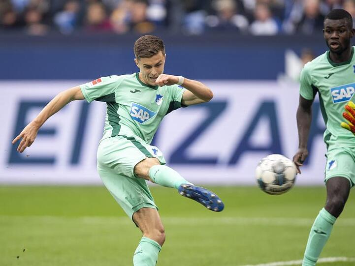 Hoffenheims Christoph Baumgartner rettete mit seinem Tor 1899 Hoffenheim einen Punkt auf Schalke.