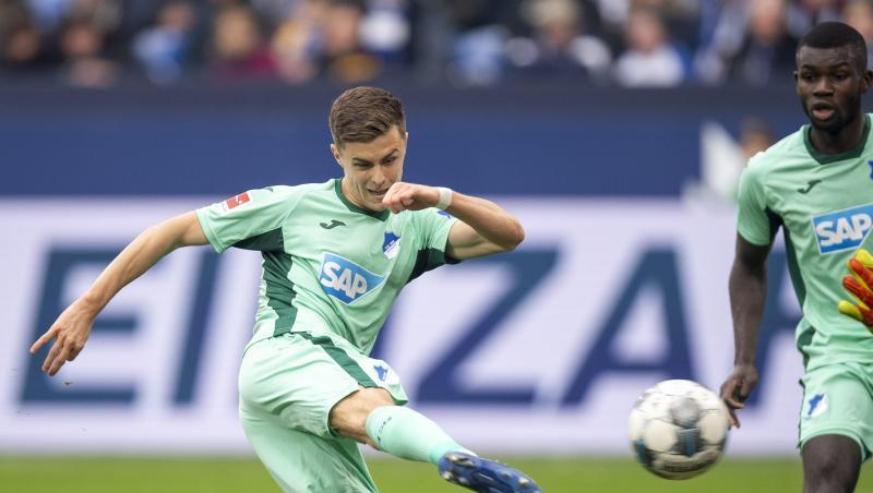 Hoffenheims Christoph Baumgartner rettete mit seinem Tor 1899 Hoffenheim einen Punkt auf Schalke. Hoffenheims Christoph Baumgartner rettete mit seinem Tor 1899 Hoffenheim einen Punkt auf Schalke.