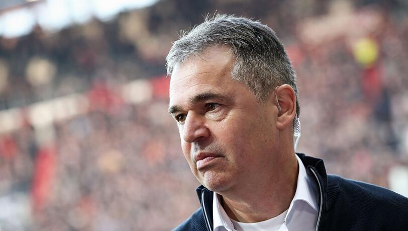 Andreas Rettig gibt vor dem Spiel ein Interview.