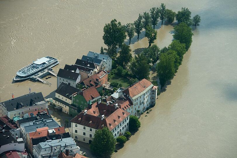 Eine Notopfer-Briefmarke im Wert von fünf Cent hat der niederbayerische FDP-Bundestagsabgeordneter Gerhard Drexler (FDP) vorgeschlagen. Der Erlös soll den Hochwasser-Geschädigten zugutekommen, erklärte er am Samstag.