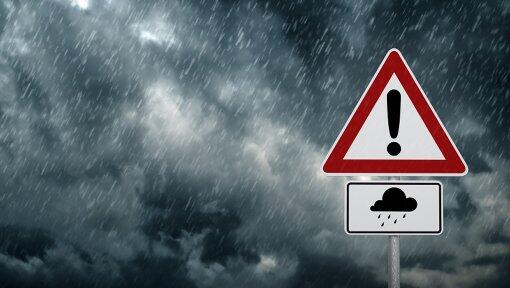 Caution - Heavy Rain © trendobjects / Fotolia.com Caution - Heavy Rain © trendobjects / Fotolia.com