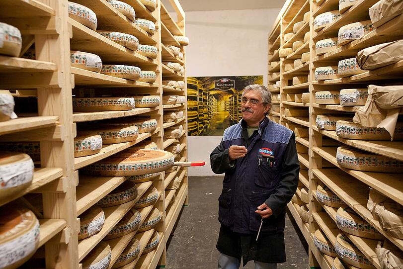 Vom weltweit größten Frischwarenmarkt liefert Fashion Food France feinsten Käse direkt aus Frankreich.