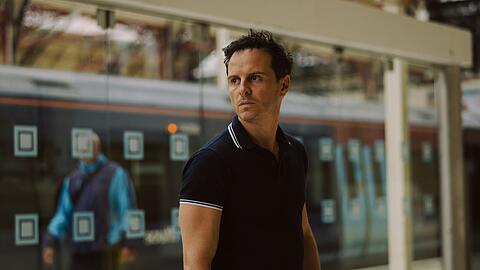 Andrew Scott als Adam in "All Of Us Strangers".