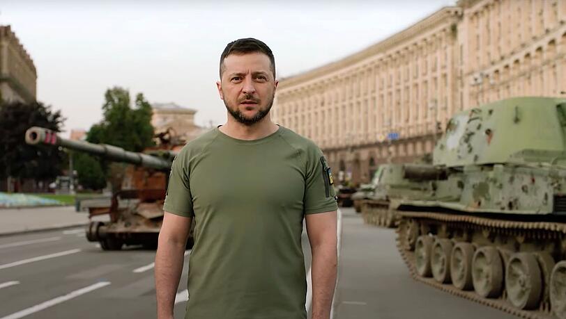 Präsident Wolodymyr Selenskyj während seiner Rede in Kiew zum Unabhängigkeitstag der Ukraine.